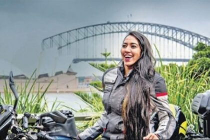 The biker girls come zooming in