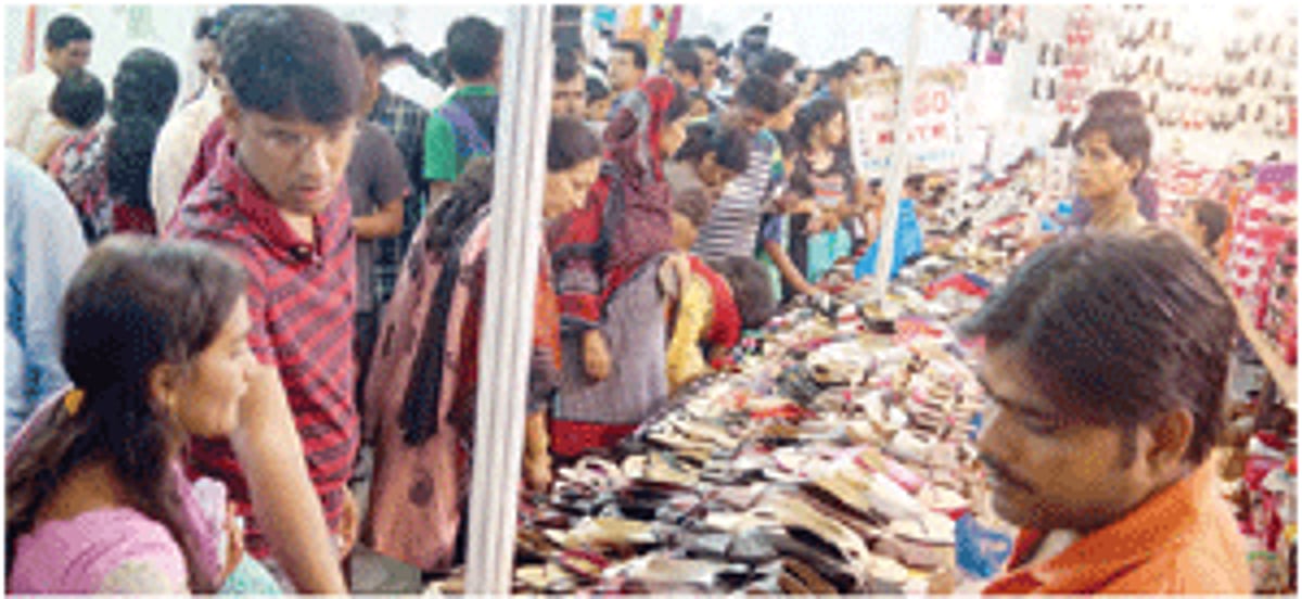 The consumer expo witnessed a mad rush on Saturday.