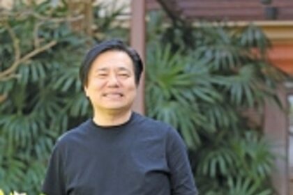 The knight is here, and his name is Lee...