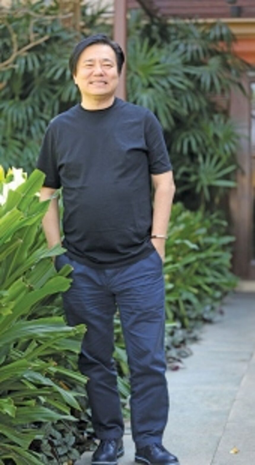 The knight is here, and his name is Lee...