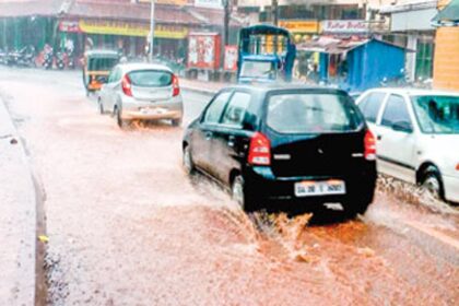 The stretch of road between Margao flyover and Margao Cafe inundated with water
