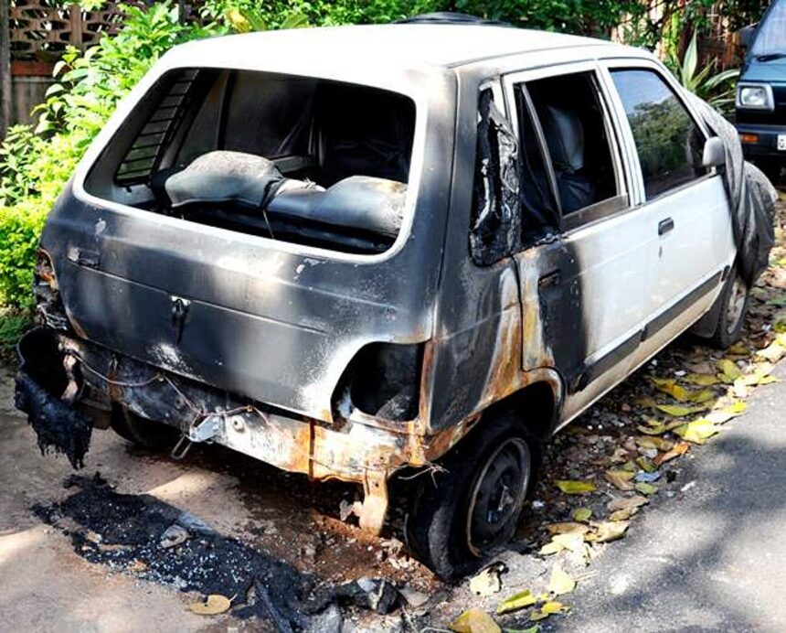 The vehicle belonging to Tuemkar which was set on fire at Rumdamol-Davorlim.    Photo by Santosh Mirajkar