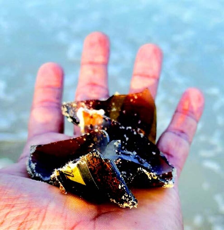 Think twice before walking barefoot on Salcete’s beaches littered with broken glass 1 Think twice before walking barefoot on Salcete’s beaches littered with broken glass