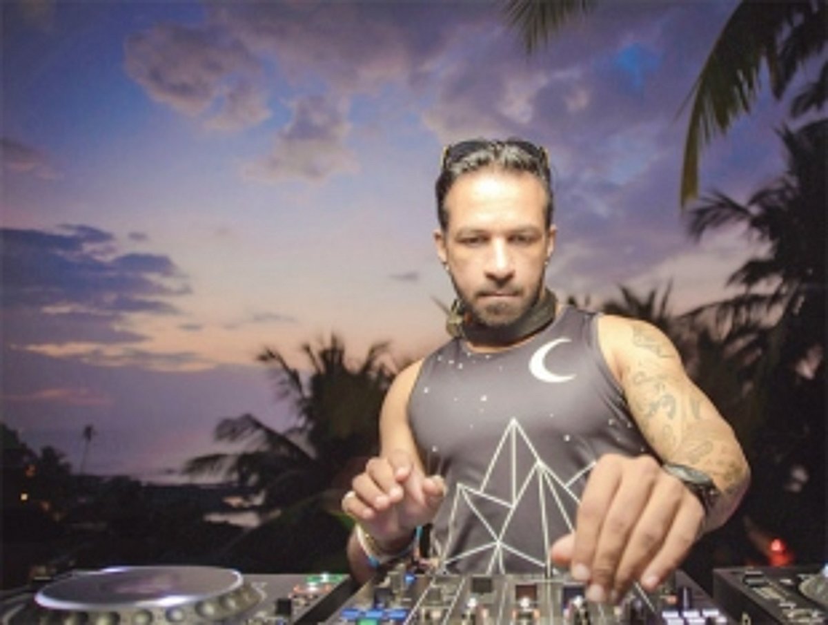 This Goan ‘Starchaser’ DJ is streaming his way to a million heights