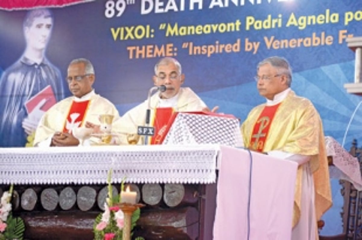 Thousands observe death anniversary of Fr Agnelo