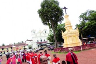 Thousands throng Margao  church for feast of Pentecost