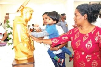 Thousands venerate relics of  St Anthony at Guirim