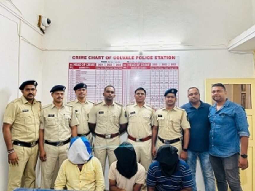 Three arrested for robbing an earth-moving machine at Madel 1 Three arrested for robbing an earth-moving machine at Madel