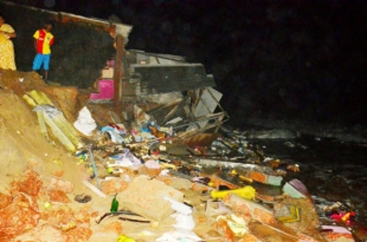 Three structures, toilet  on Baina shore collapse