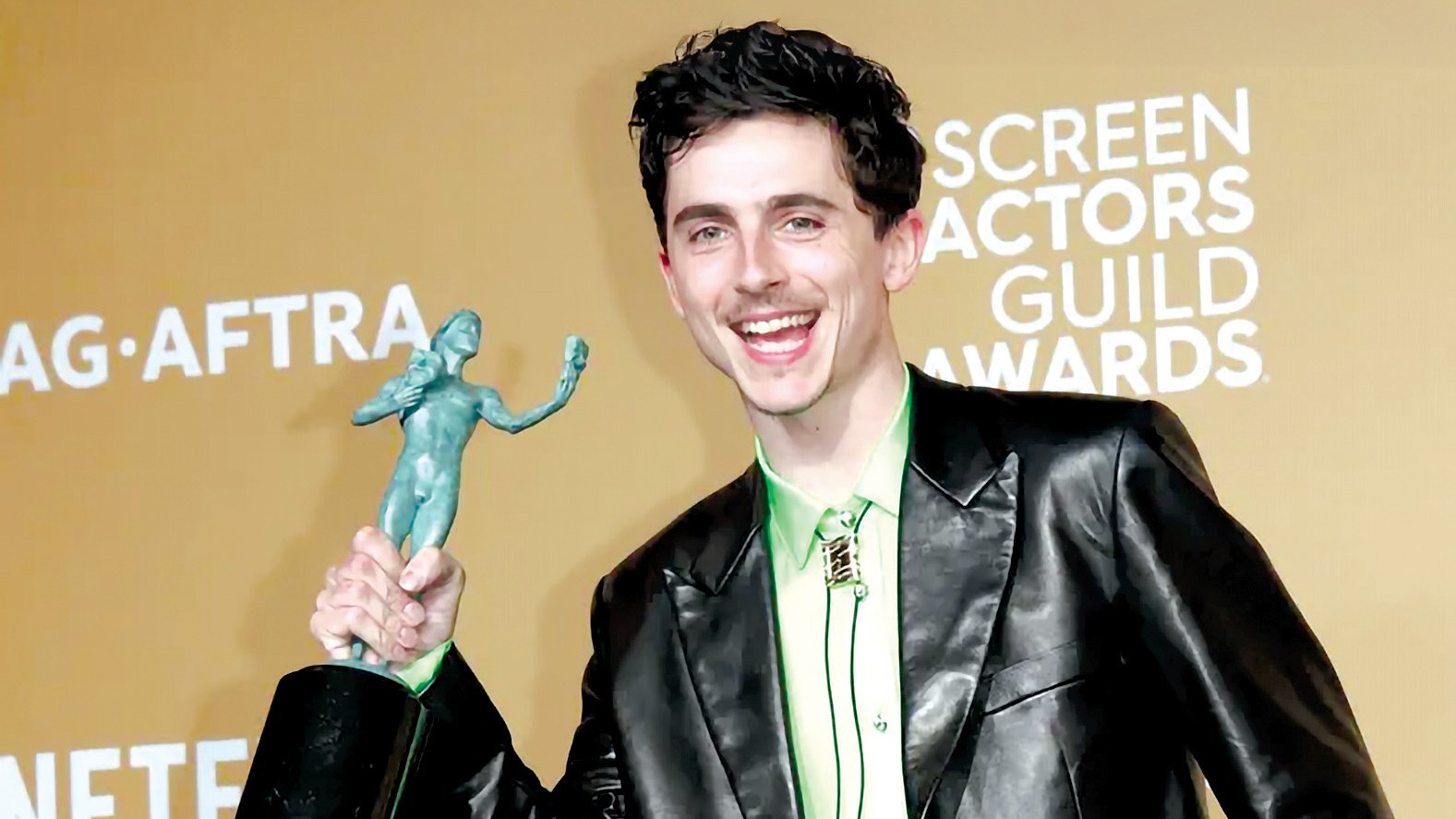 Timothée Chalamet, Kristen Bell, and More Shine at the 31st Annual Screen Actors Guild Awards