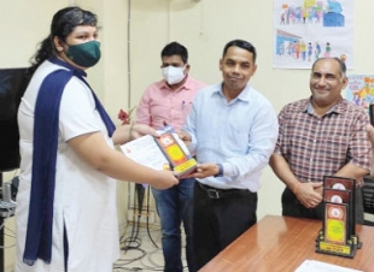 Tiswadi mamlatdar observes SVEEP, National Voters Day