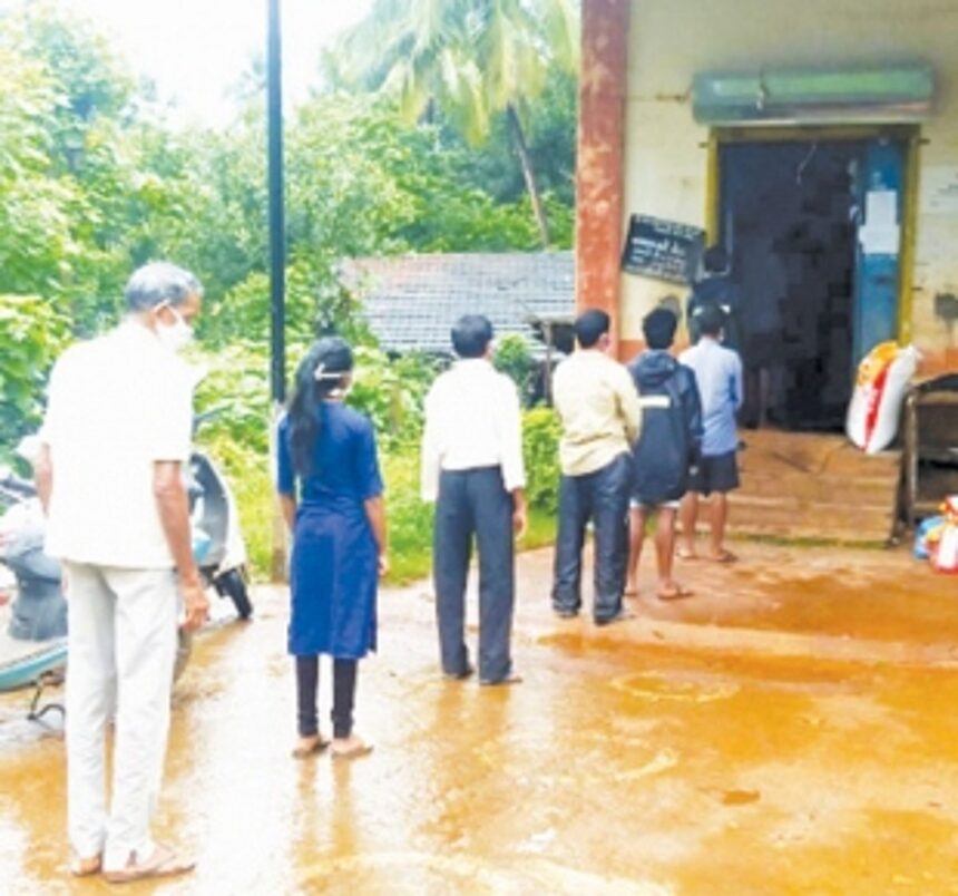 To get the ration supply system in Netravali online, disbursement has to go ‘offline’