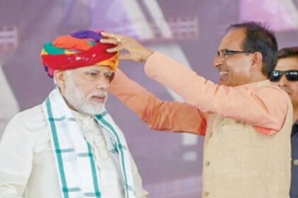 To glorify one family, deliberate attempts made to belittle contributions of other leaders: PM Modi