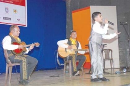 To the Portuguese tune of Vem Cantar