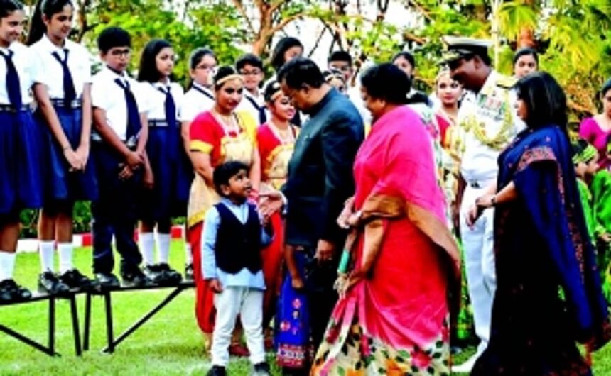 Toddlers perform like pros during the ‘Navy Day’ celebrations