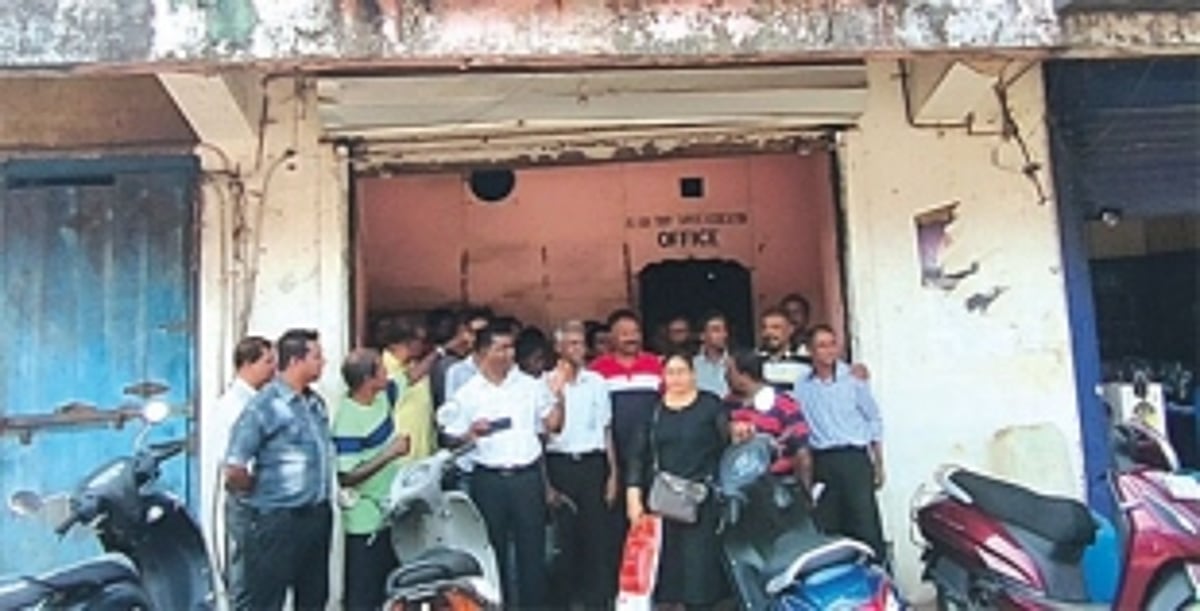 Toddy tappers slam Association for issuing fake caste certificates, call for closure of office