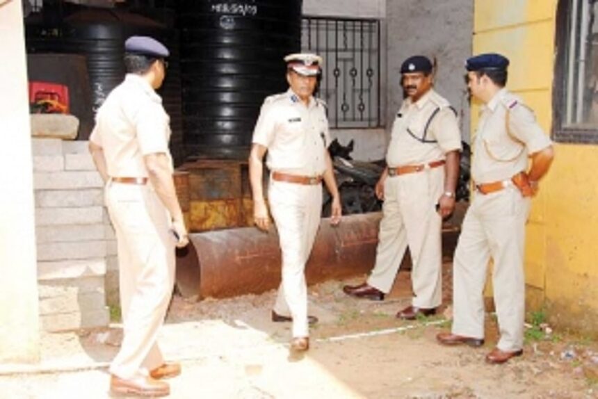 Top brass inspect Vasco police station