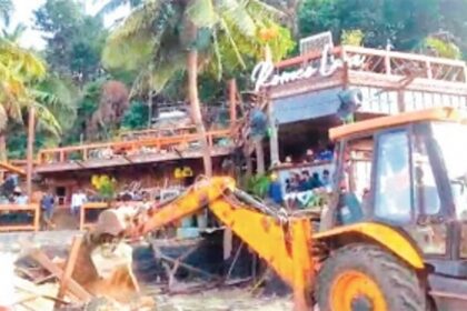 Tourism Dept, GCZMA face HC wrath, rush to demolish illegal structures at Vagator
