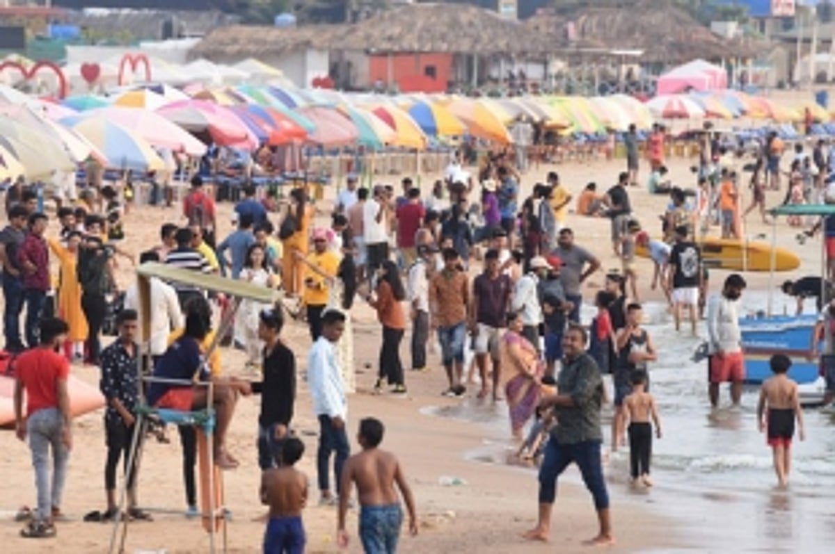 Tourism Dept to curb  nuisance on beaches