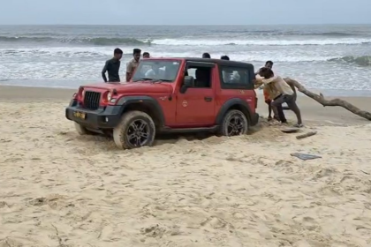 Tourist’s Car Gets Stuck on Benaulim Beach, Calls for Clear “No Vehicle” Signage