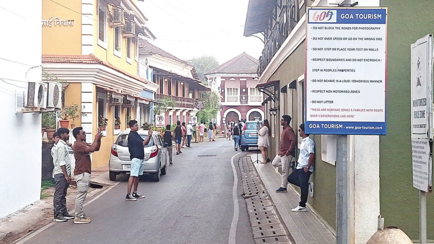 Tourists Disrupt Peace in Fontainhas: Drones, Litter, and Verbal Confrontations 1 Tourists Disrupt Peace in Fontainhas: Drones, Litter, and Verbal Confrontations