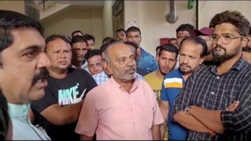 Traditional Fishermen Rally for Justice Amidst Govt-Ordered Demolitions in CRZ areas 1 Traditional Fishermen Rally for Justice Amidst Govt-Ordered Demolitions in CRZ areas