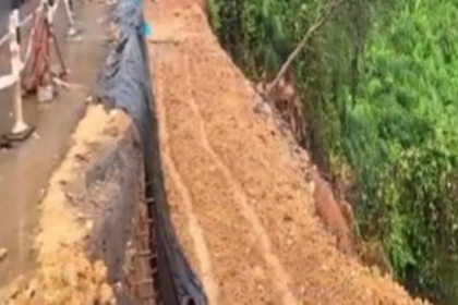 Traffic Disrupted as Road Caves in at Anmod Ghat on Belagavi–Goa Highway; Repairs Underway