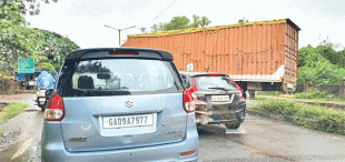 Traffic congestion at Rawanfond  likely to cause major accidents