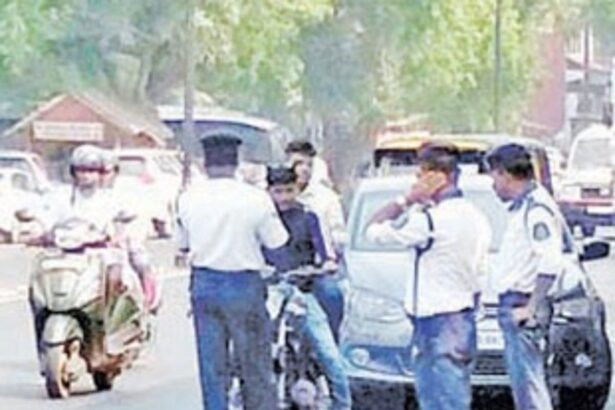 Traffic cops selective in implying the rules