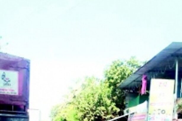 Traffic jam at Shiroda leaves commuters stranded for one-and-half hours