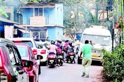 Traffic jams a regular feature at Cunchelim-Sodiem junction