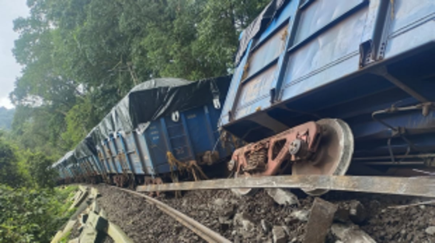 Traffic on South Western Railway affected due to derailment of goods train in Goa 1 Traffic on South Western Railway affected due to derailment of goods train in Goa