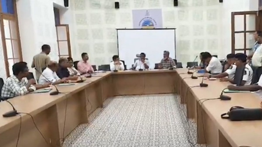Traffic police, MMC demand action on hazardous MPA wall in Baina 1 Traffic police, MMC demand action on hazardous MPA wall in Baina