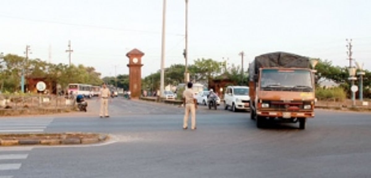 Traffic police deployed at dangerous junctions