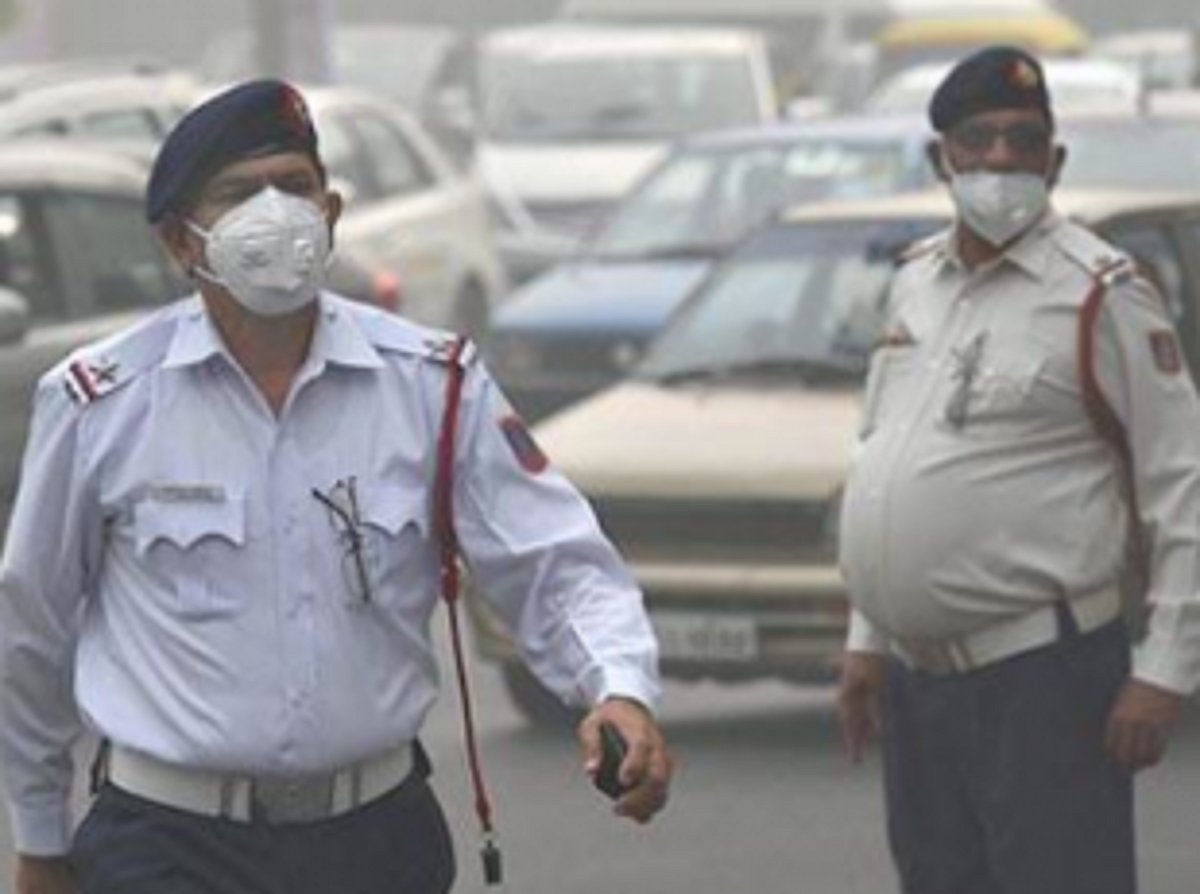 Traffic police to compulsorily wear masks