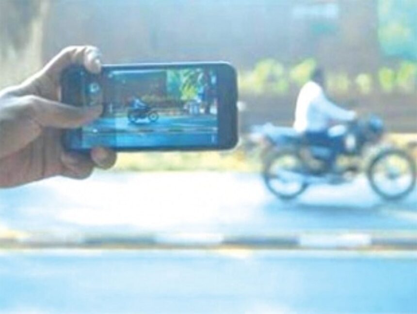 Traffic sentinels: Good watchdogs or interfering ‘spies’? 1 Traffic sentinels: Good watchdogs or interfering ‘spies’?