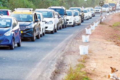 Traffic signal at Nuvem junction  creates long queues