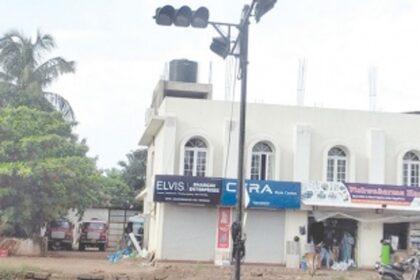 Traffic signal not functioning for over 3 months at NSD junction