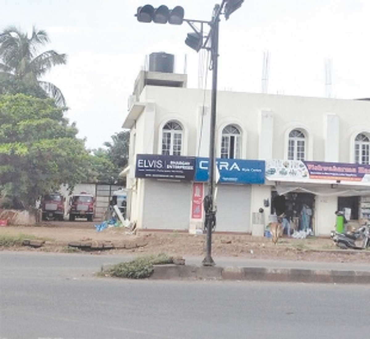 Traffic signal not functioning for over 3 months at NSD junction