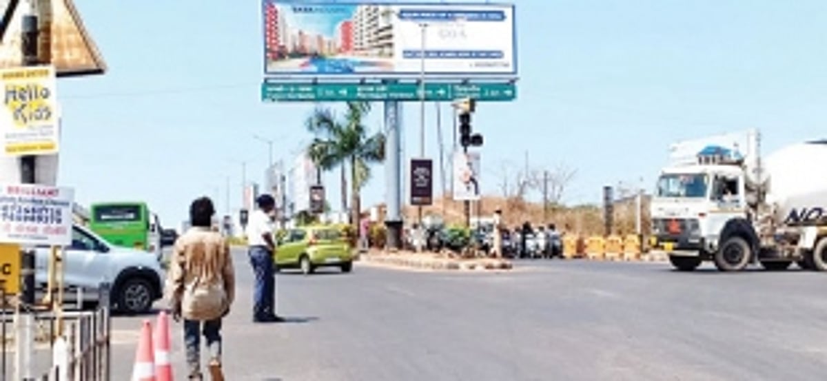 Traffic signals at MES, Dabolim  junctions ‘White Elephants’