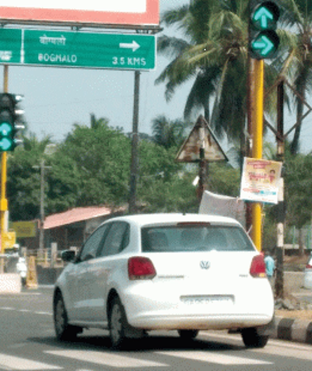 Traffic signals installed at Bogmalo junction