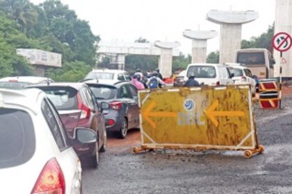 Traffic snarls plague road-users at Cortalim jn