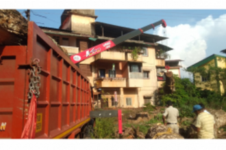 Tragedy Strikes as Crane Operator Electrocuted While Loading Wooden Logs in Ponda; Two Workers Narrowly Escape