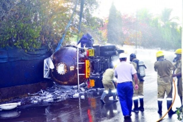 Tragedy averted; ammonia-laden tanker overturns at Chicalim