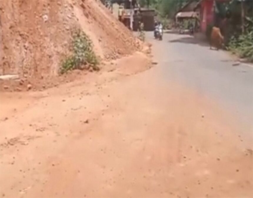 Tragedy lurks at Khandepar as land filling risks commuters’ safety