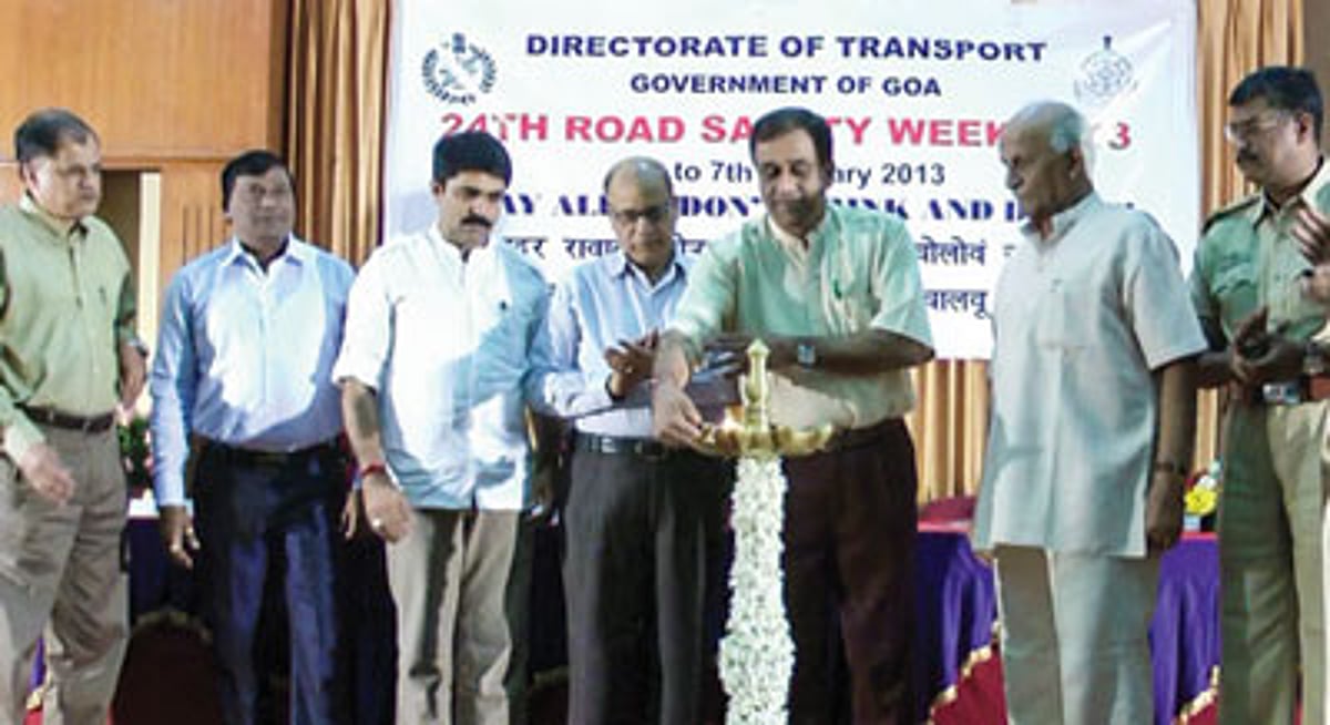 Transport Minister, Sudin Dhavlikar inaugurating the 24th Road Safety Week