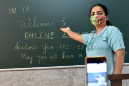 Travails of a teacher in the online world