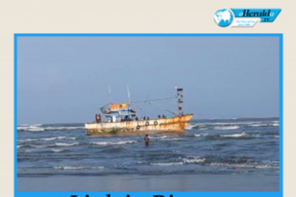 Trawler gets stuck in sand bed at Miramar; all fishermen rescued safely