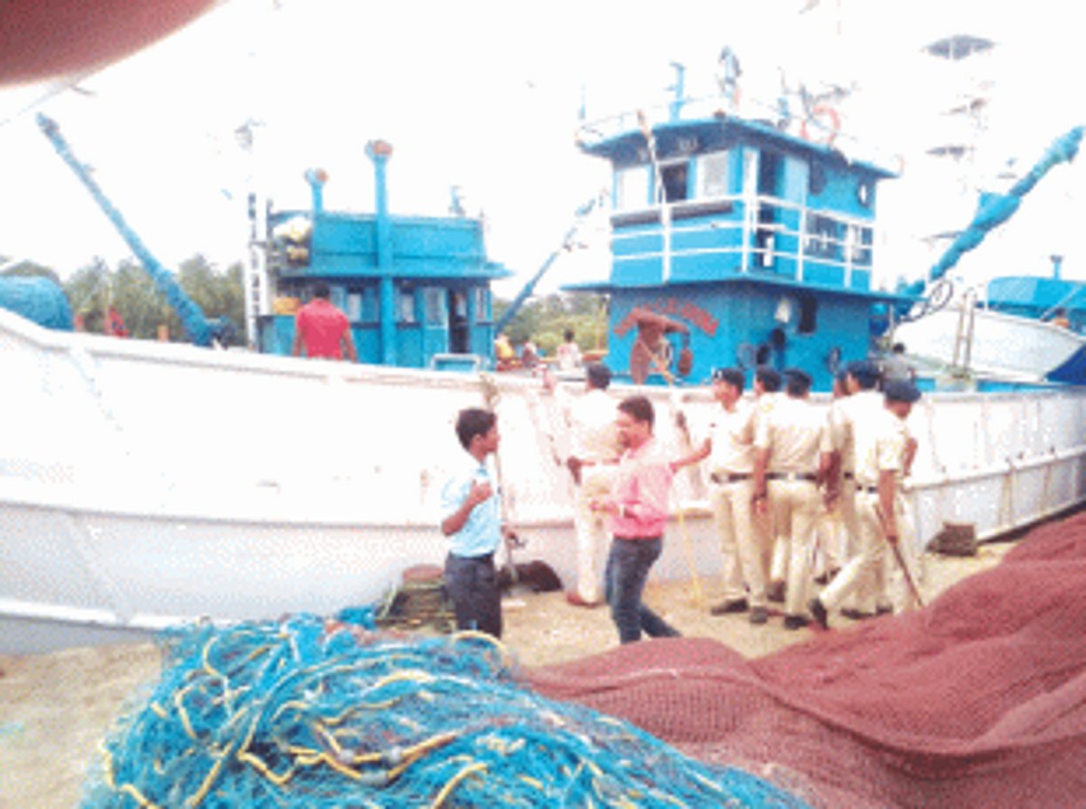 Trawler owners protest queue system at  Cutbona; not to venture into sea today