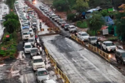 Troubled bridge, unflustered government
